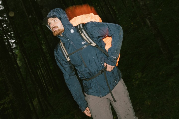 Obraz kategorii dla nieprzemakalnych kurtek dla mężczyzn