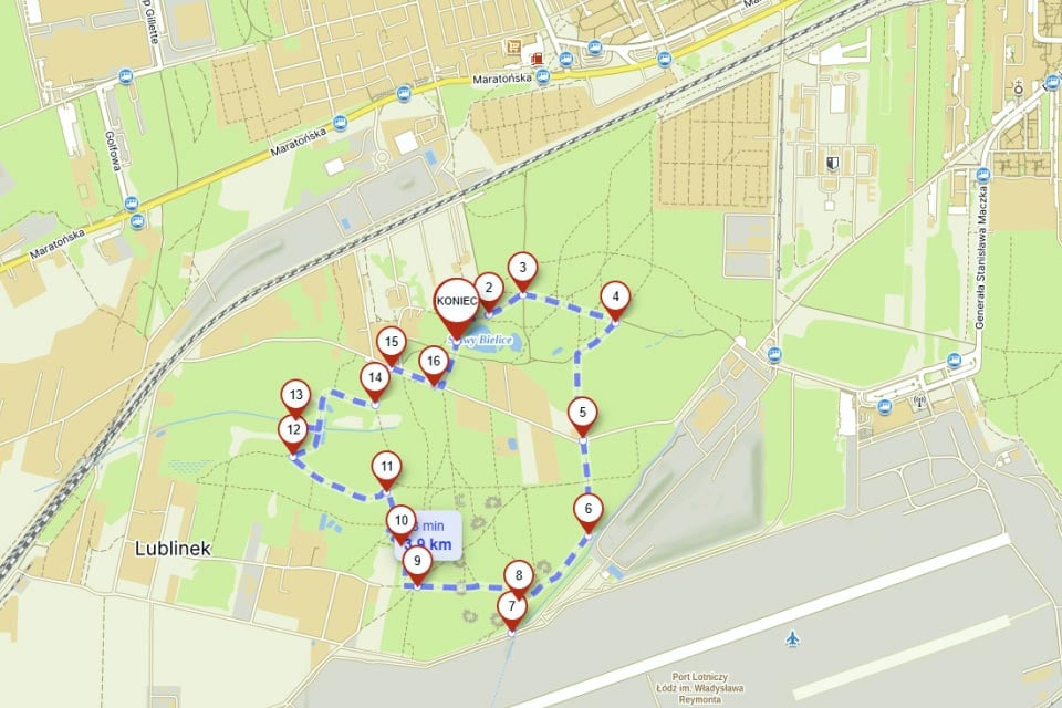 Uroczysko Lublinek – rodzinna trasa spacerowa z widokiem na samoloty.